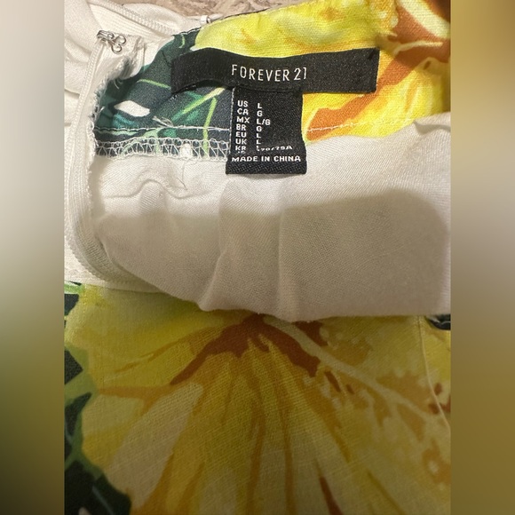 Forever 21 White Wide-Leg Tropical Print Pants with Green & Yellow - Picture 3 of 6